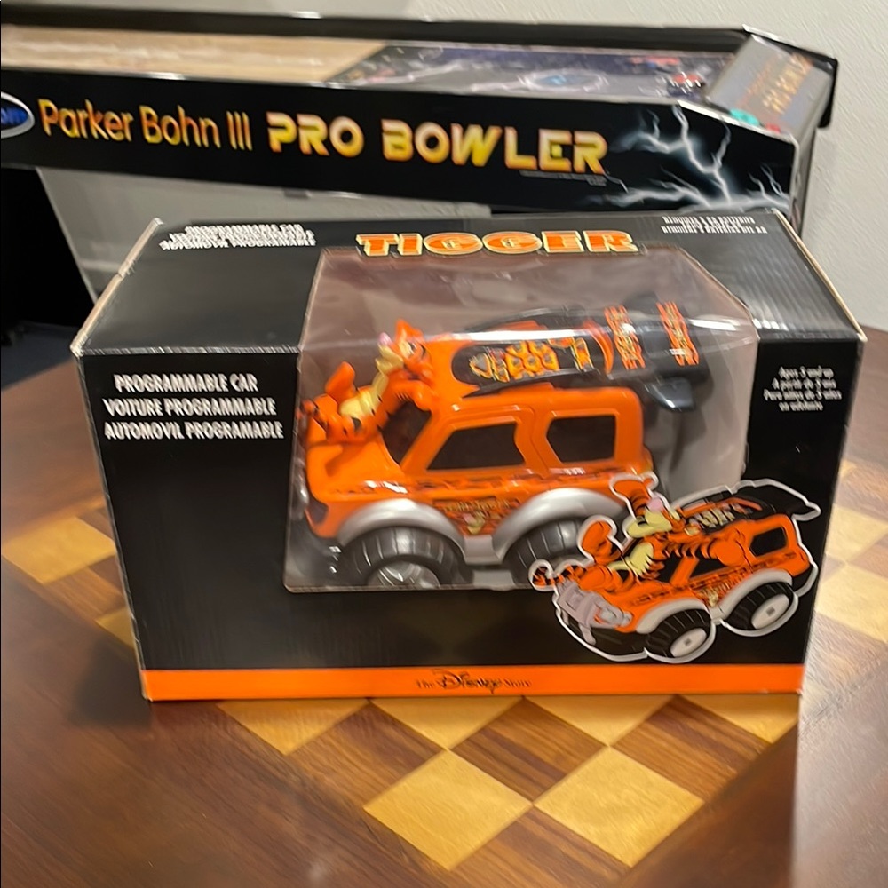 Disney Tigger Orange and Black Compact Remote-Controlled Vehicle Rare